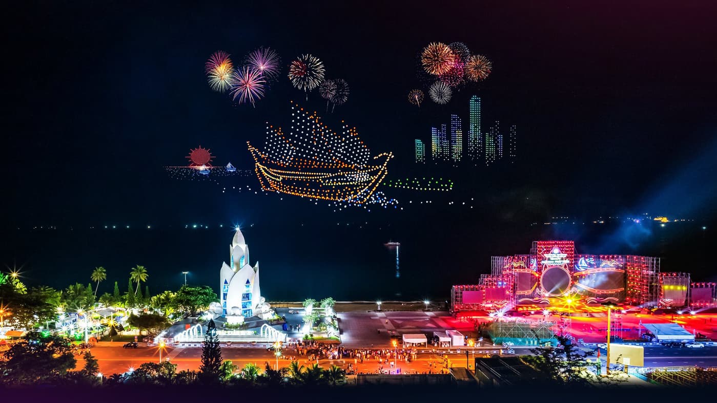 Trình diễn drone light show Nha Trang